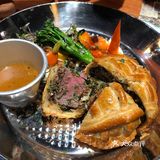 很香 辣味肉酱披萨有辣辣的味道但是吃多了很饱哈哈