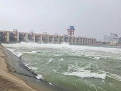 -黄河小浪底水利枢纽风景区