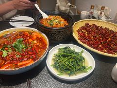 -万重锦·人文川菜馆(骡马市店)