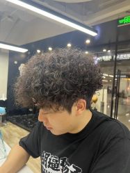 -奈川烫染Salon