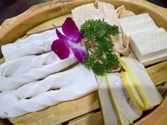 -滇釜火锅·能喝汤的火锅(车公庄店)