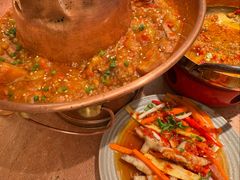 土司铜锅油焖鸡-浩海火燒雲傣家菜(芮欧百货店)