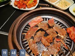 -梨花自助烤肉(西三旗万象汇黑金店)