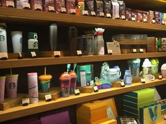 零售区-星巴克臻选(深圳罗湖万象城店)