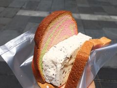 -詹爷爷乌节路街头冰淇淋