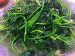 -维吾尔餐厅(宜山路店)