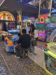 -卡通尼乐园(景枫中心店)