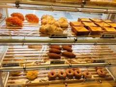 -85度C(生甜甜圈研究工坊·上海平凉店)