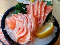 新鲜肥美大大件既三文鱼腩，超正-友壹町寿司(嘉洲广场店)