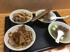-松树干拌面店