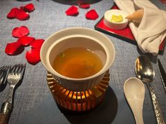 牛肉清汤佐时令时蔬-弦月窗LUNETTE BY AMANDA(复兴路店)