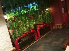 等位区-吧嘚嘴炭烧鸽串吧(北海街店)