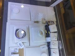 -沐渔二手奢侈品黄金手表包包回收·中古店(广州塔店)