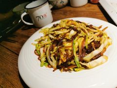 蛋皮包菜粉丝-70后饭吧(府河街店)