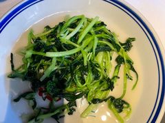 -八府香鸭·啫啫煲(华山路店)