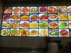 -李哥海鲜烧烤家常菜(孔雀城店)