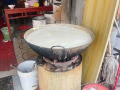 -云南大锅豆浆店