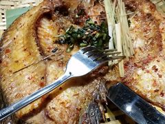 香茅草烤罗非鱼-云海肴·汽锅鸡·云南菜(天津国金汇店)