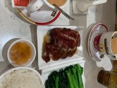 -香港新发烧腊茶餐厅(水围店)