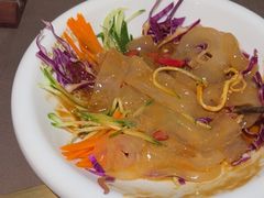 -锅飘飘·东北铁锅炖(雨花客厅店)