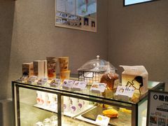 面包甜点陈列柜-喜茶(广州中山六路店)