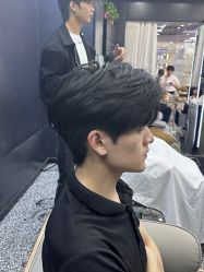 -藤野造型·烫·染发型设计店
