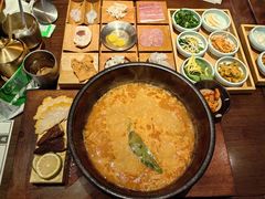 -银米·云南传统过桥米线(双廊黑金冠店)