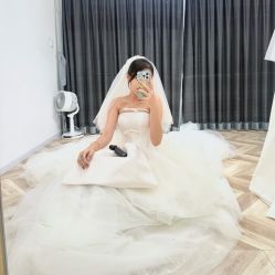 -予白婚纱礼服馆