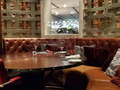 -恰餐厅及酒吧 CHAR Bar & Grill (北京丽都皇冠假日店)