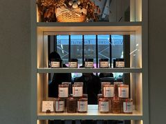 -VERIE BAKEHOUSE