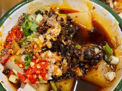 -拈签一笑黄牛肉辣卤串串
