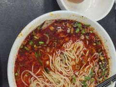 -陇上全荟兰州传统牛肉面(延吉路店)