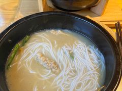 -勺子米线·云南传统小吃市集(四方街店)