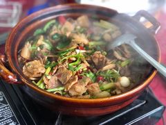 干锅土香猪肉-香猪美食(洛香店)