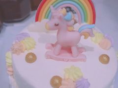-红宝石·鲜奶小方·海派西点房(南丹店)