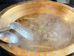 -周老三跷脚牛肉·全牛火锅(非遗传承店)