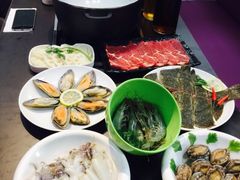 -九万士多港式海鲜粥底火锅(回龙观店)