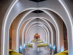 -涨巢·潮玩水疗局