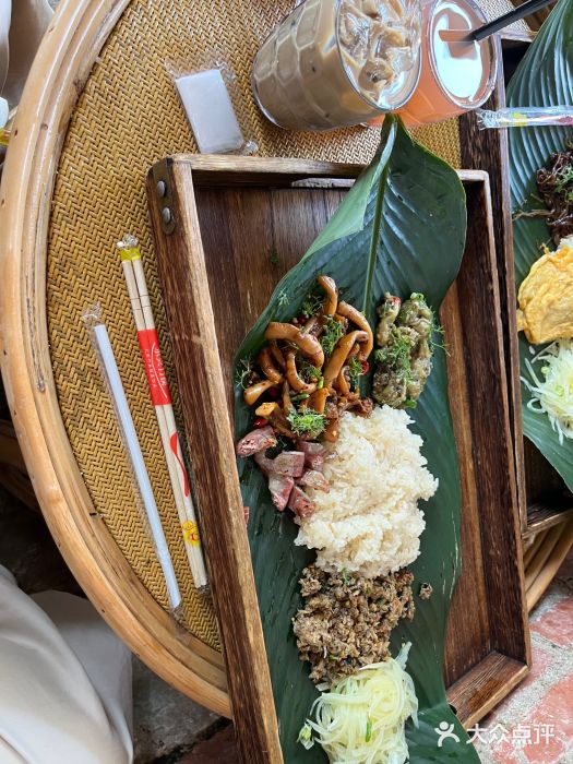 mamalao老挝烤肉糯米饭图片