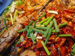 -鸣记脆皮烤鱼·海鲜烤鱼(三八广场店)