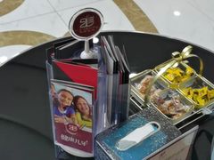 -雅悦齿科(顾村公园店)