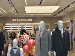 -王府井百货熙地港店