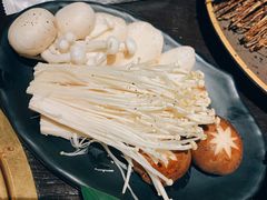 -山川小町·极番烧肉(新地假日广场店)