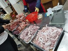-标记美食新鲜猪杂(兴南大道店)