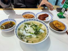 -鲁达面馆本帮风味(共康东路店)