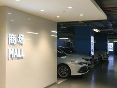 -上海来福士广场-停车场