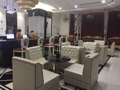 -皇马纯KTV·量贩·聚会(民治店)