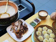 烤羊腿-诺敏塔拉奶茶-布里亚特包子-手把肉(锦都会店)