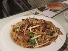 -新大咀港式茶餐厅(宝山万达店)