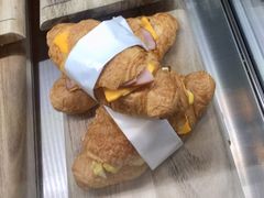火腿芝士牛角包-麦当劳(朗豪坊店)